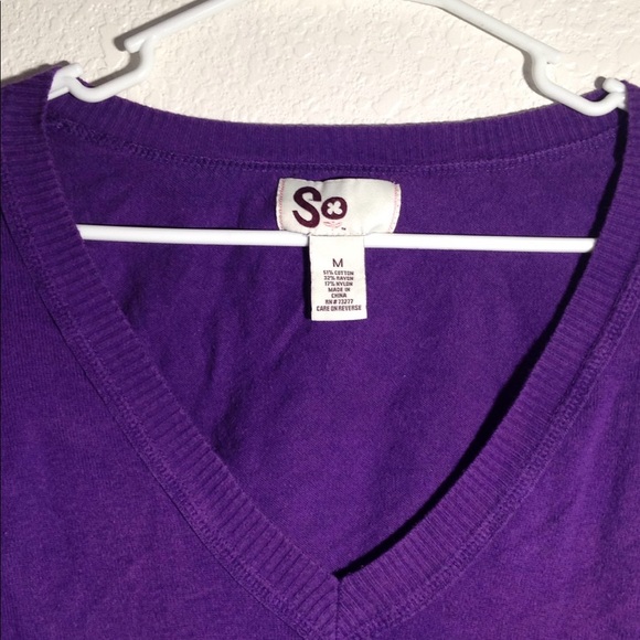 FINAL MARKDOWN Juniors' So V-Neck Long Sleeve Sweater medium - Picture 2 of 5